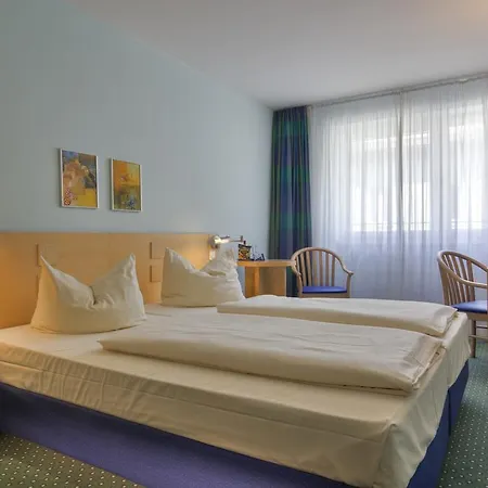 Hotel Konigswache 3*